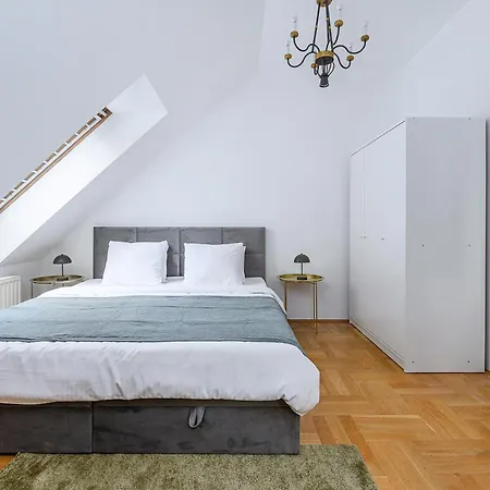 Lumina Luxury House In * Varšava