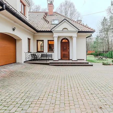 Villa Lumina Luxury House In *