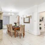 Lumina Luxury House In Villa Warsaw