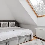 Lumina Luxury House In Villa Warsaw
