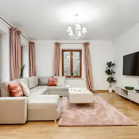 Willa Lumina Luxury House In Warszawa
